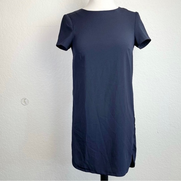 H&M ~ Blue Shift Dress with Fantastic Back Detail ~ Gold Clasp Closure ~ Size 2 - Picture 3 of 8